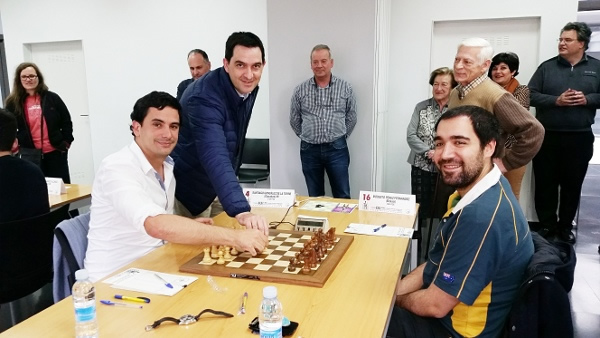 2016/03/28. Santi Gonzalez  defiende el título de Campeón de Euskadi en la primera ronda frente a Modesto Perez